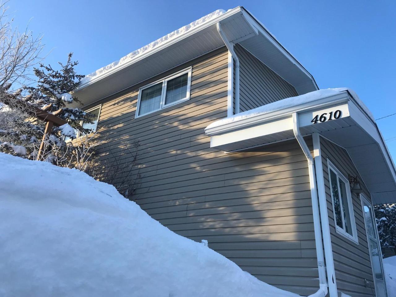 Tiga Bed And Breakfast 옐로나이프 외부 사진