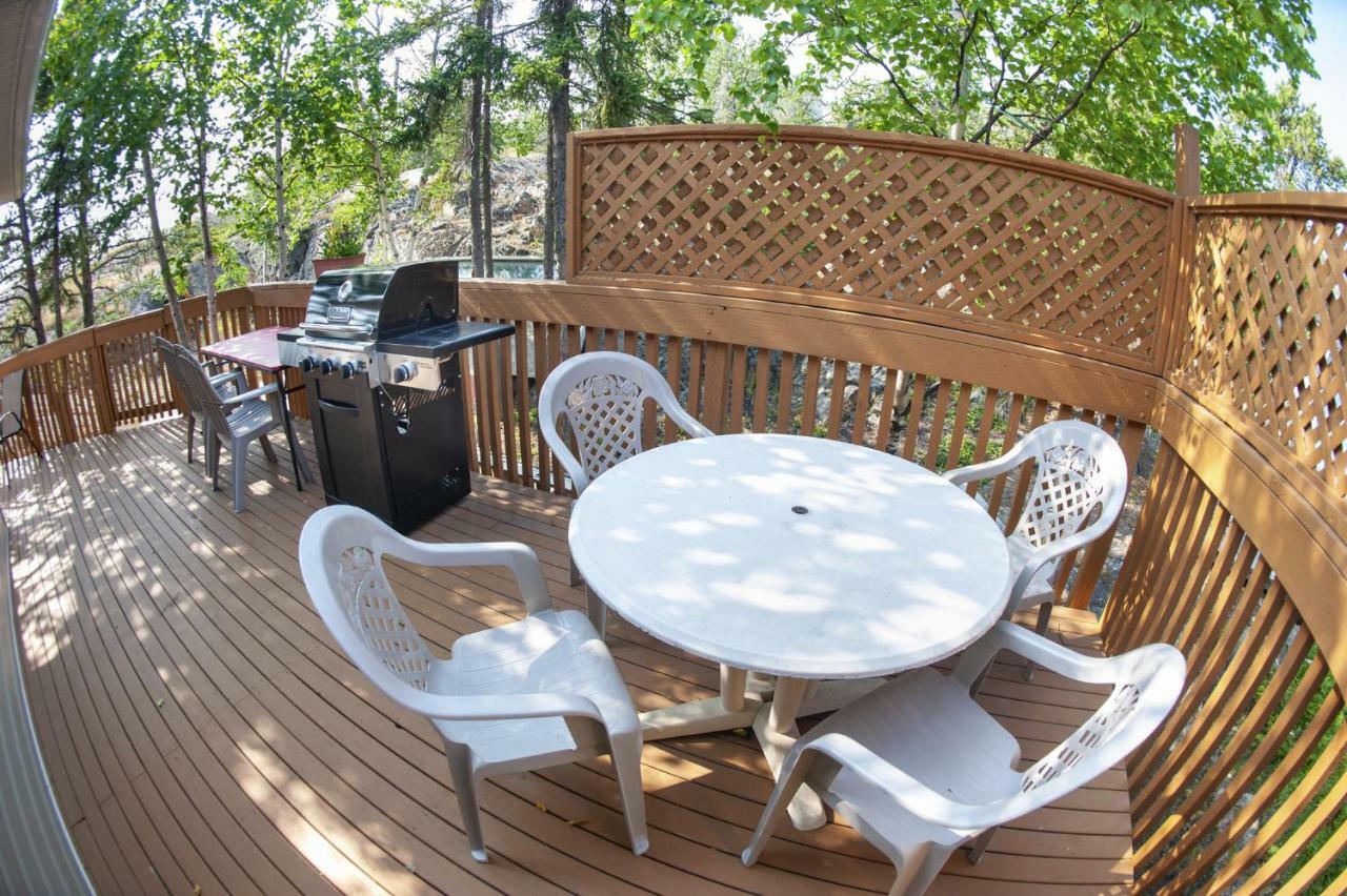 Tiga Bed And Breakfast 옐로나이프 외부 사진